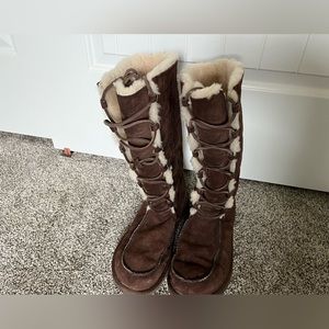 UGG Australia Upside Tall Lace Up Shearling Lined brown Winter Boots Size 9
